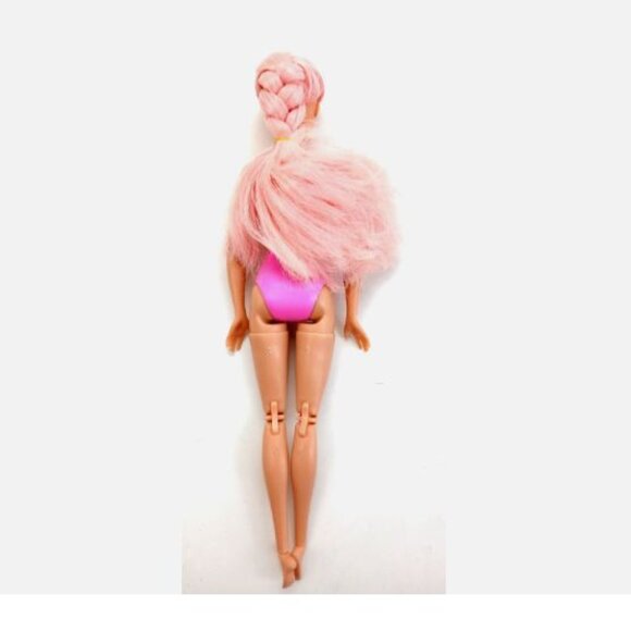 Mattel Lot of 4 Barbie Dolls Mixed Styles/Outfits Pre-Owned Excellent Condition - Picture 9 of 13